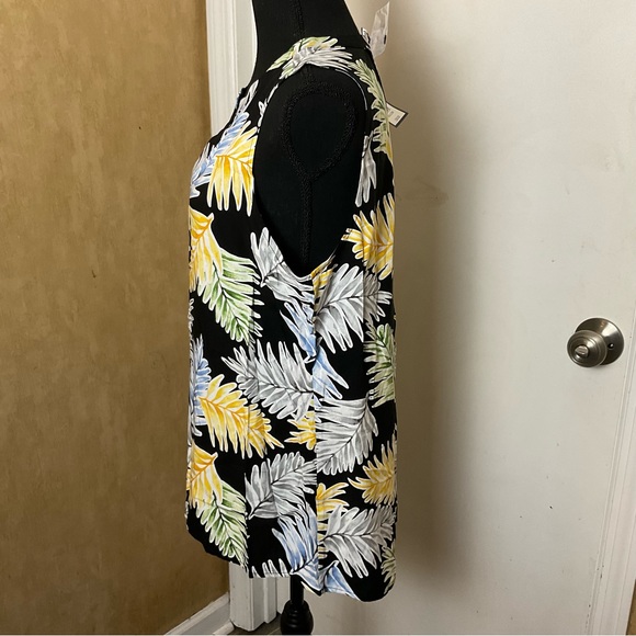 Crown & Ivy Blackmulti Icon Peasant Sleeveless Shirt. Size:L - Picture 5 of 7